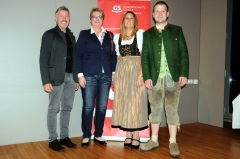 Ingrid Schlager, Christoph Niedermair und Brigitte Kaltenböck mit GBH-Sekretär Christian Schneeweiß (links)